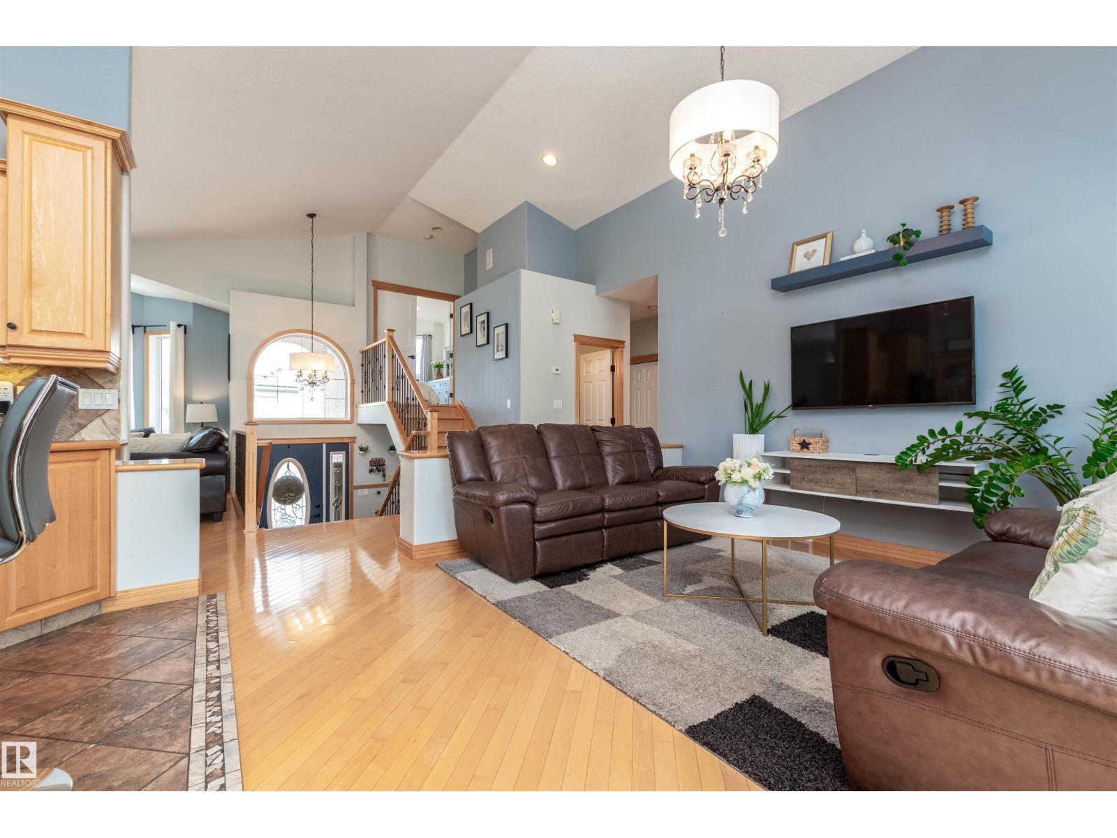 7229 161B AV NW - 17