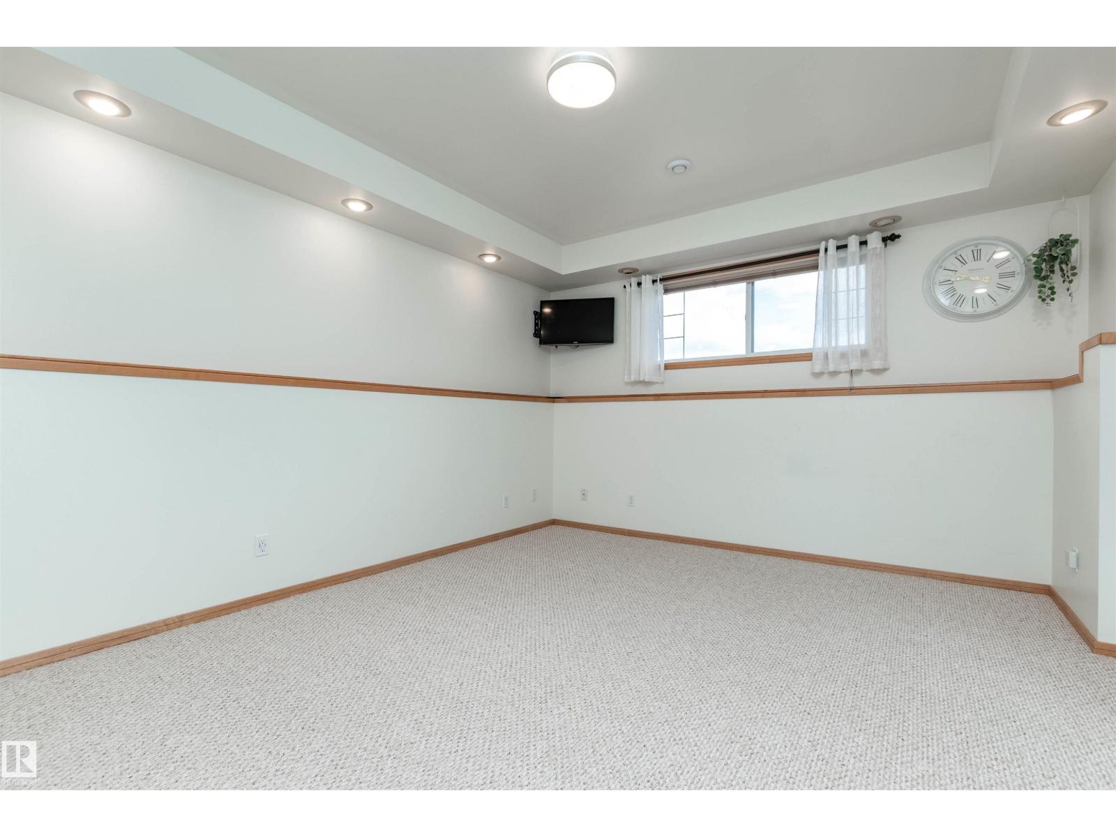 7229 161B AV NW - 36