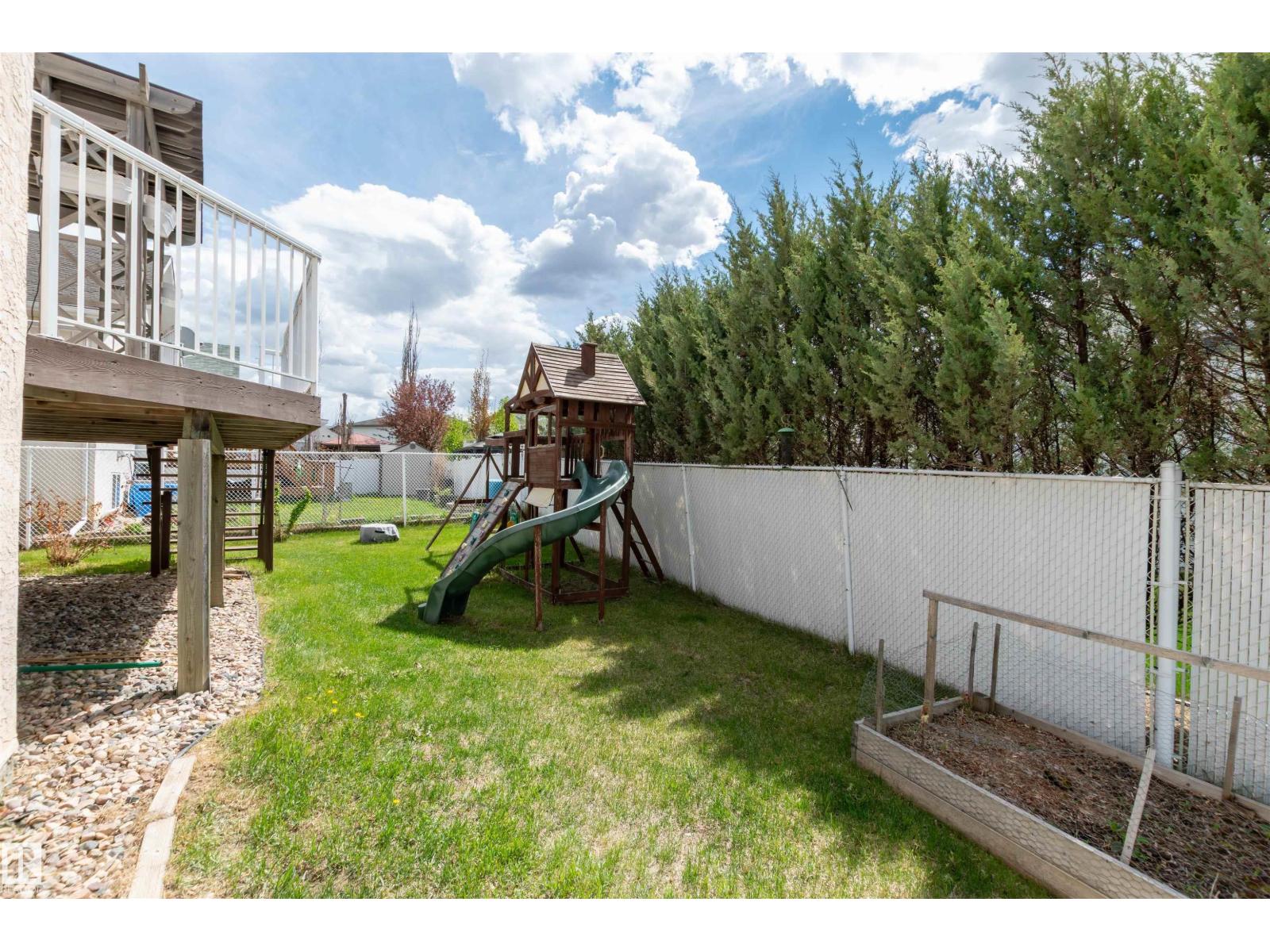 7229 161B AV NW - 44