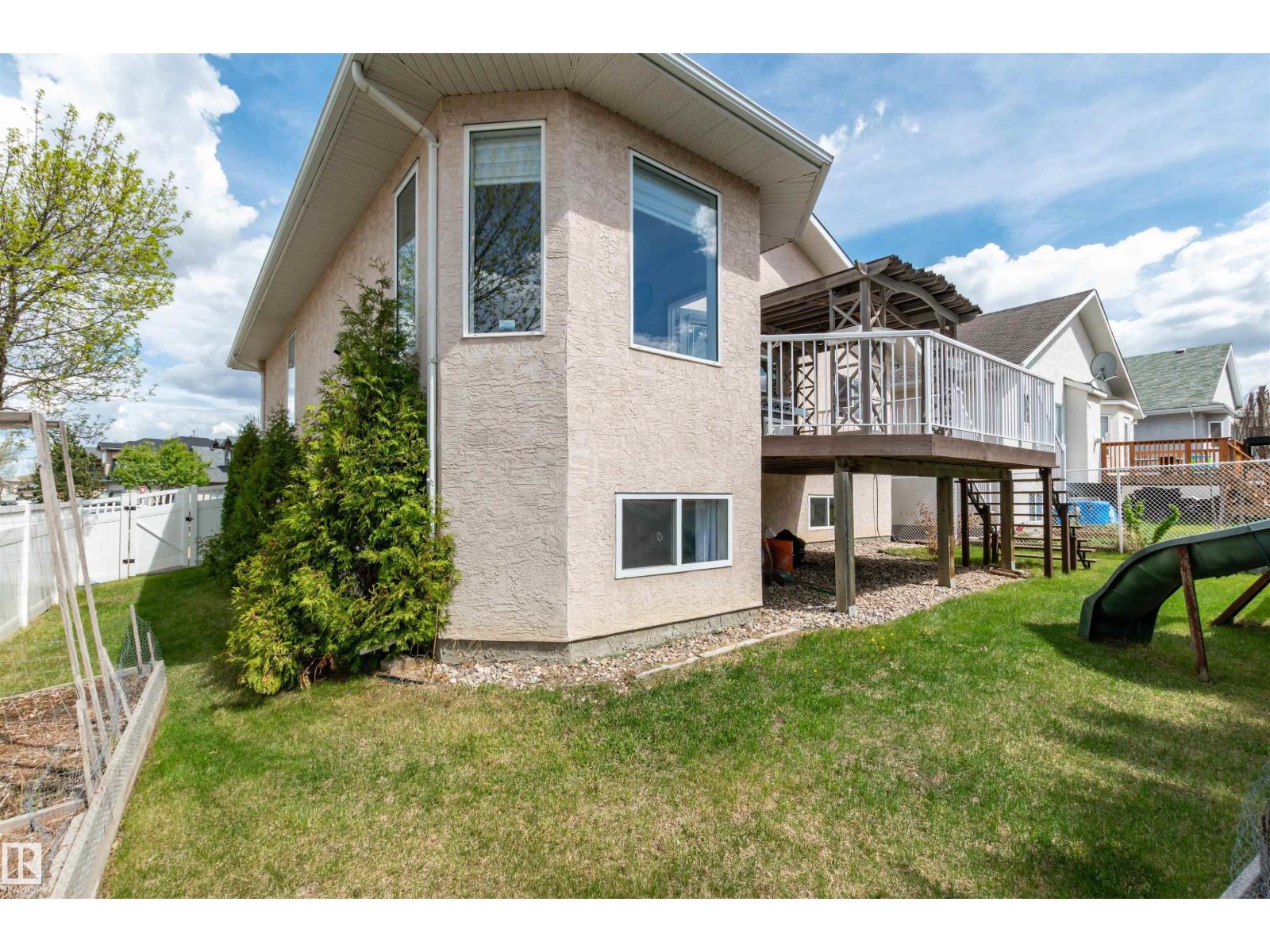 7229 161B AV NW - 45