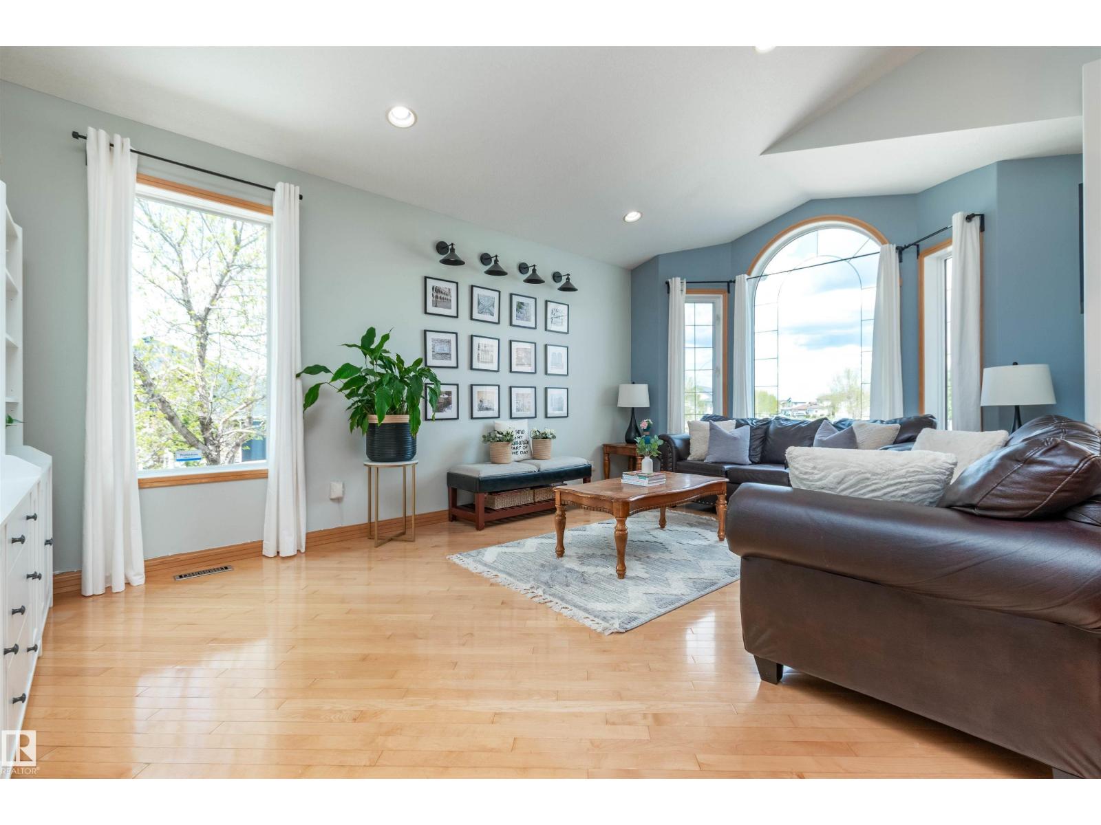7229 161B AV NW - 6