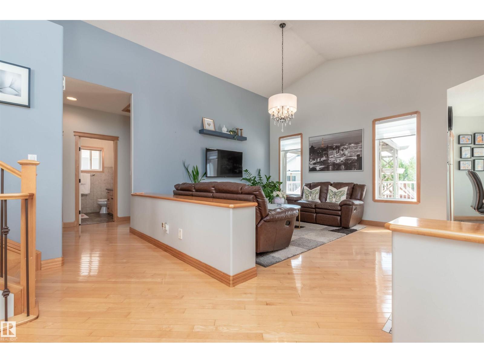 7229 161B AV NW - 9