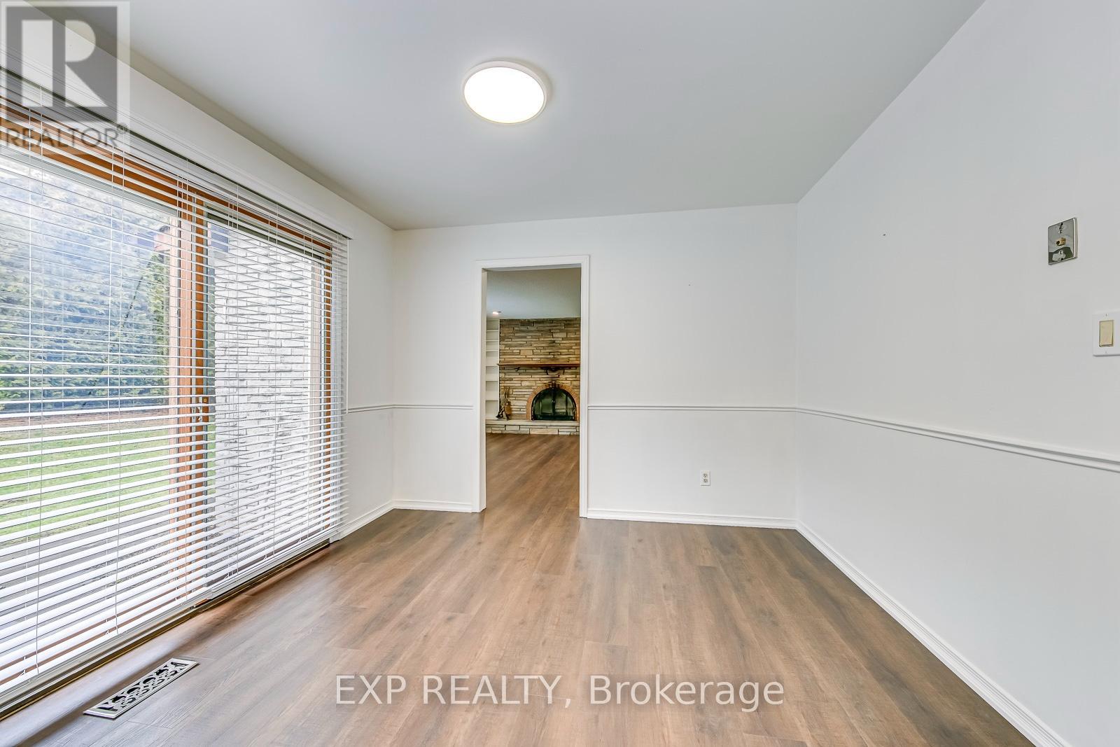 1269 ABBEY COURT - 16