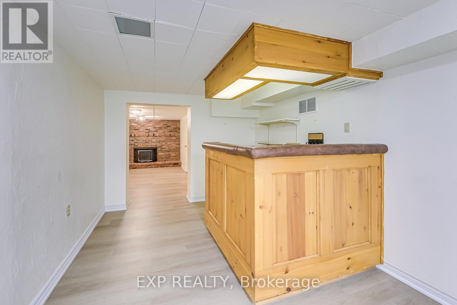 1269 ABBEY COURT - 42