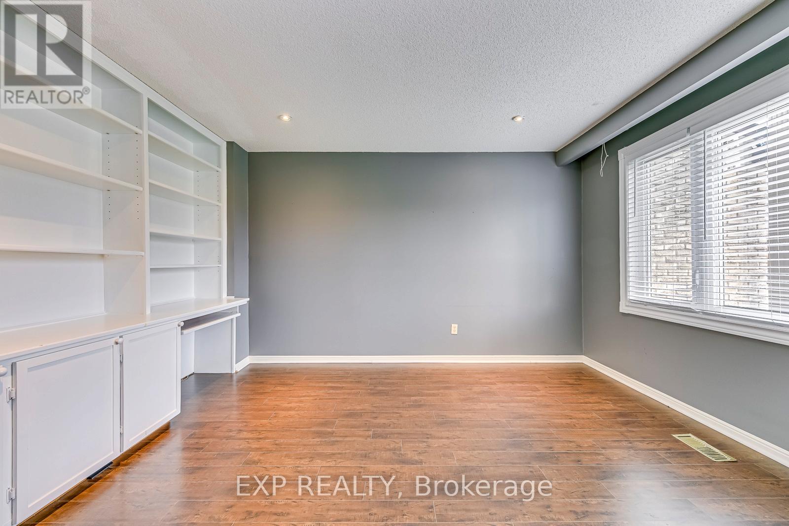 1269 ABBEY COURT - 7