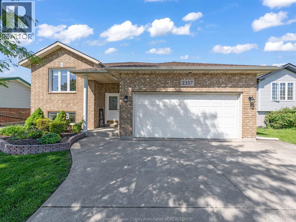 2357 LONGFELLOW - 32