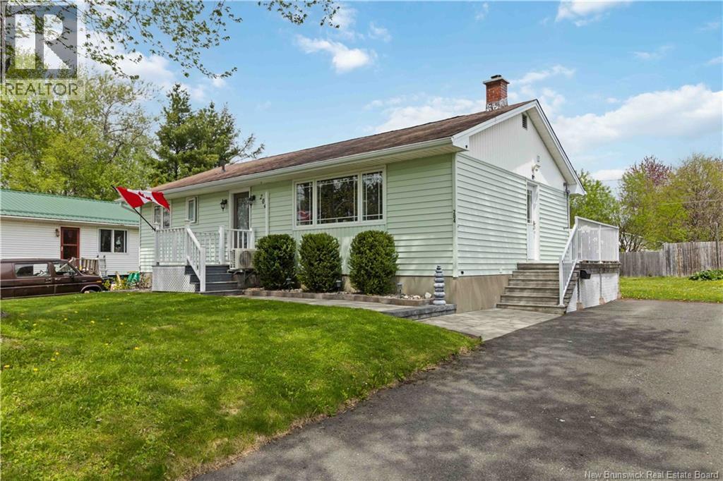 204 MacFarlane Street - 32