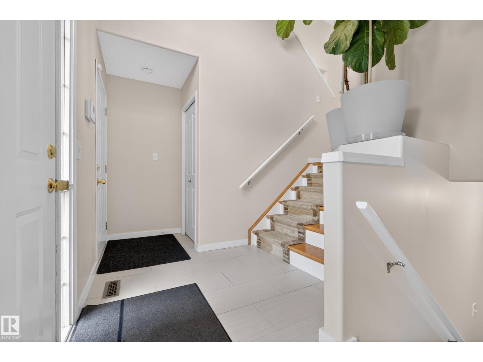 17205 115 ST NW - 15