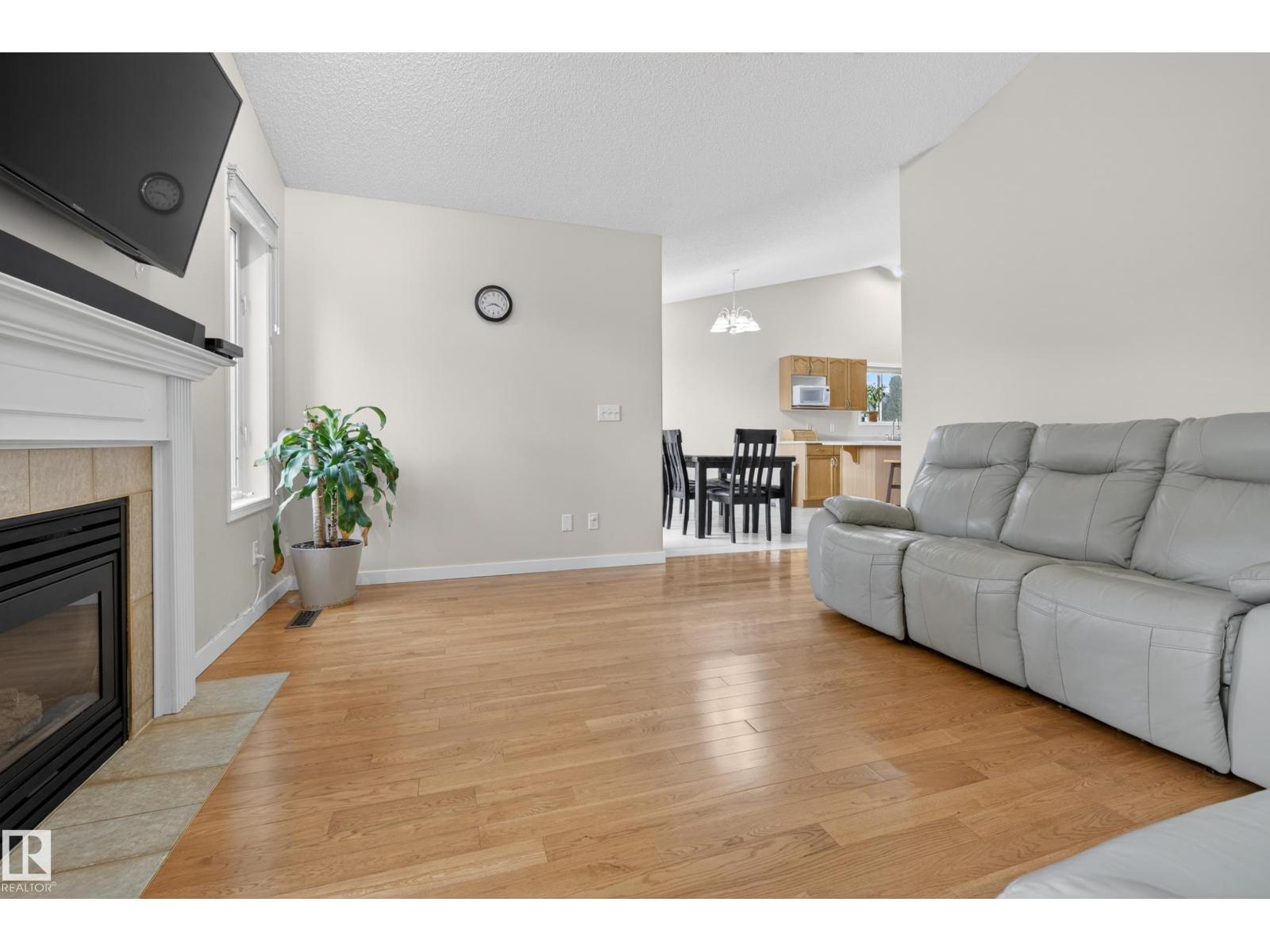 17205 115 ST NW - 26