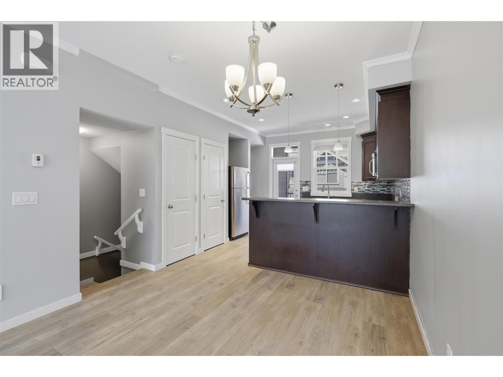 #44 2860 Valleyview Drive Drive - 17