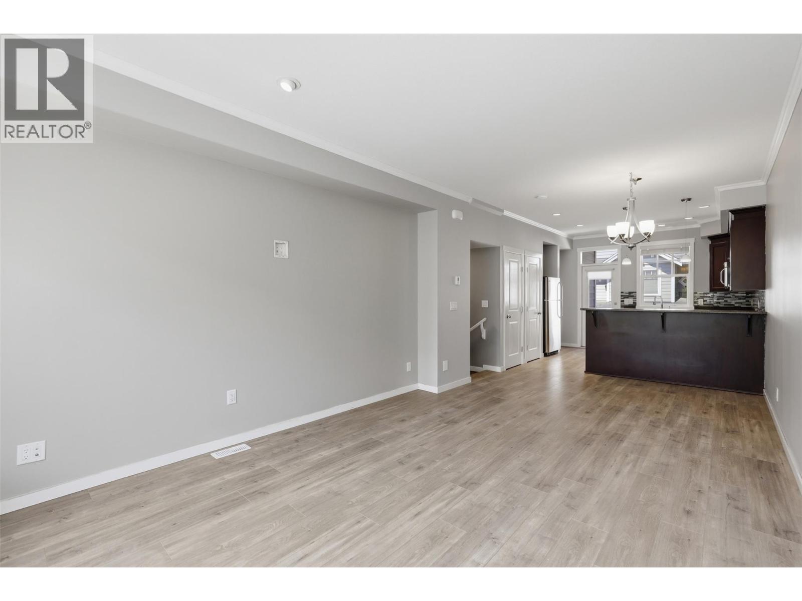 #44 2860 Valleyview Drive Drive - 16