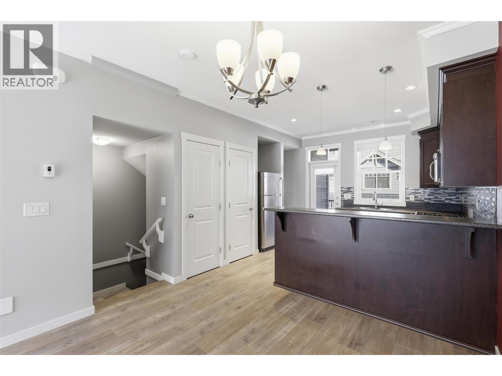 #44 2860 Valleyview Drive Drive - 8