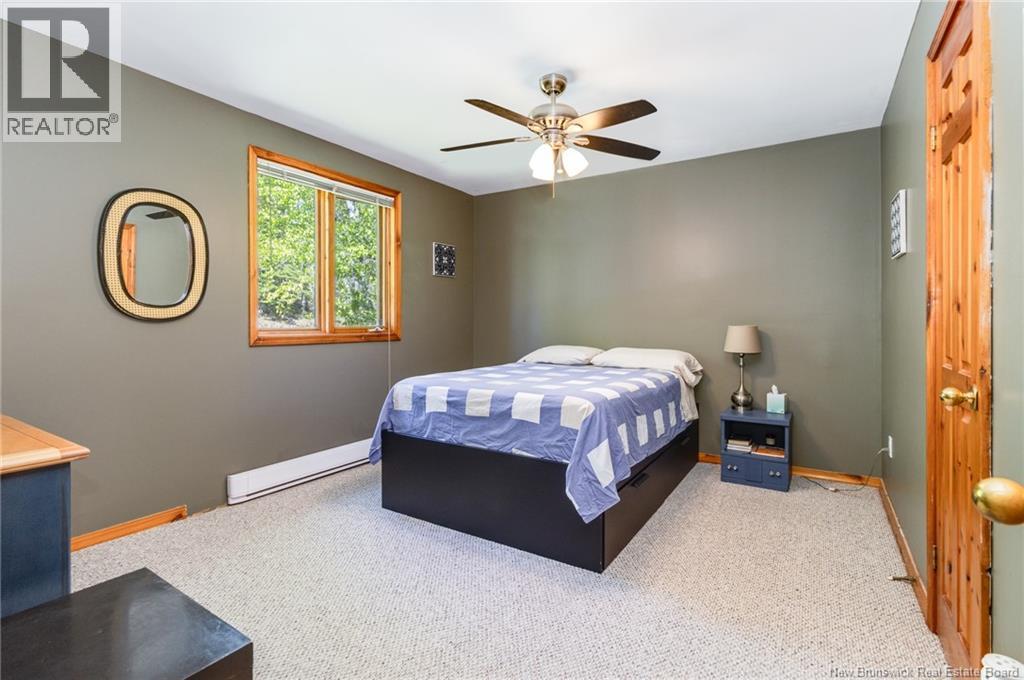 98 Woodbine Lane - 38