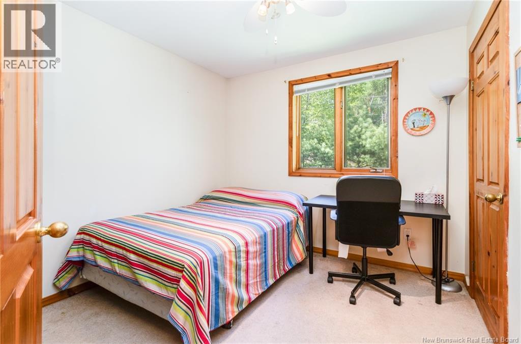 98 Woodbine Lane - 40