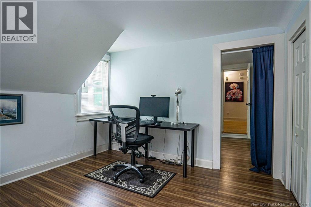 576 Charlotte Street - 30