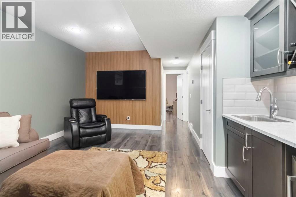 240 Warren Way - 30