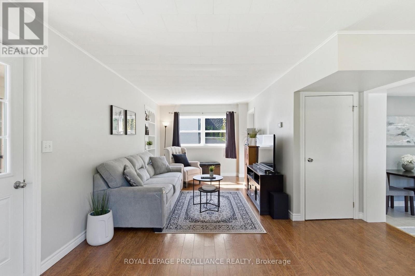 96 CEDAR STREET - 6