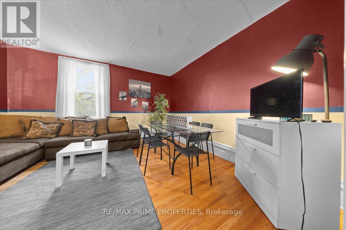 3 Bed, 1 Bath Multi-Family for Rent in Ottawa – 5 – 155 STEWART STREET, Ottawa – MLS# X13136996 - Image 9