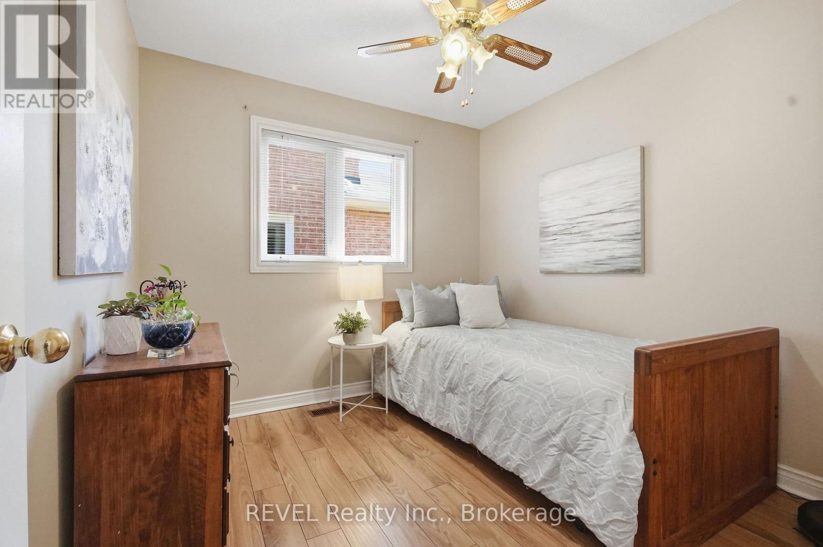 16 PARNELL CRESCENT - 10