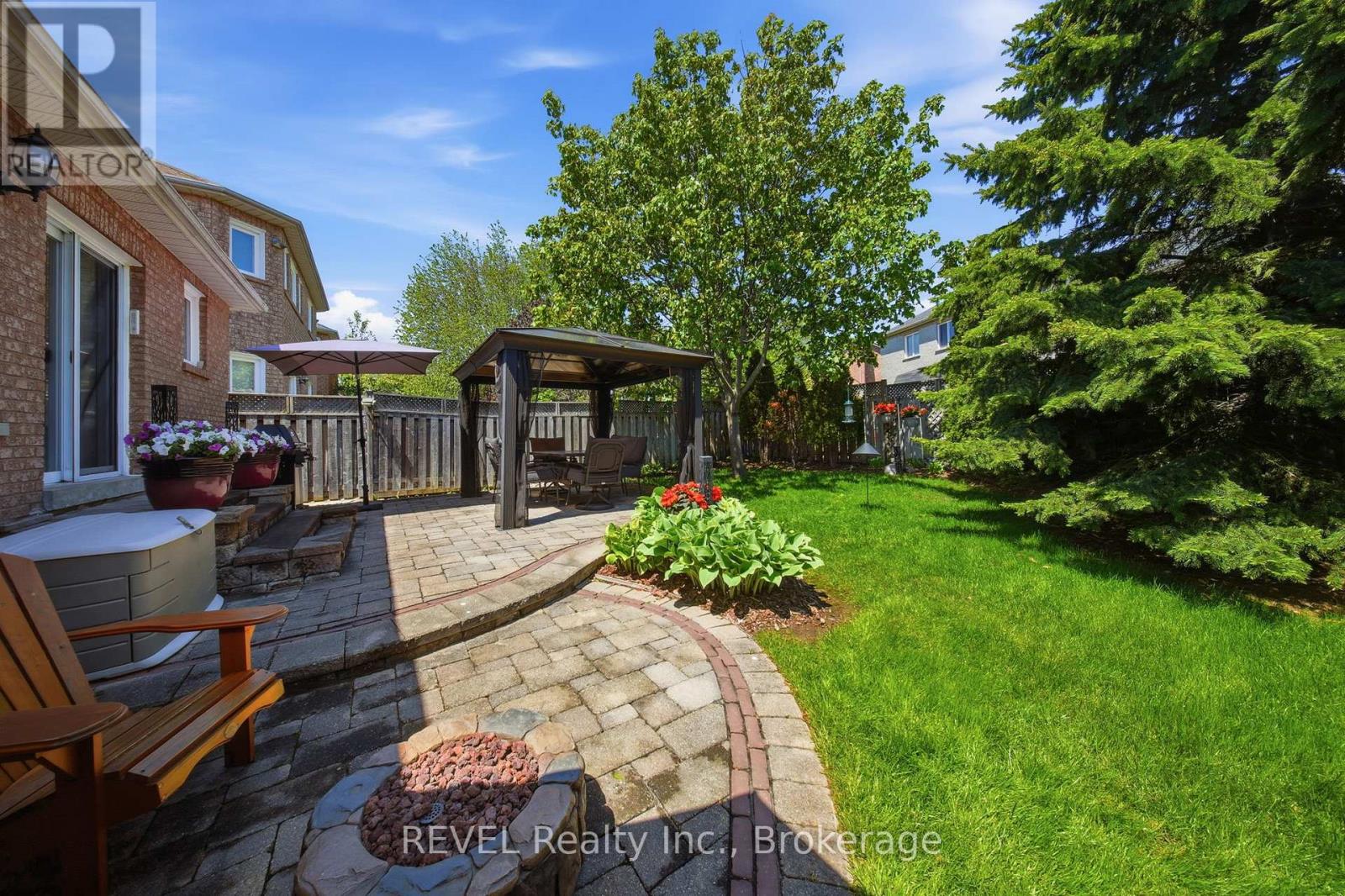 16 PARNELL CRESCENT - 30