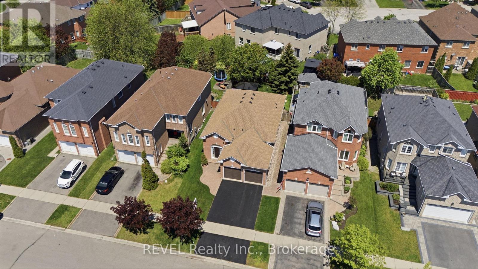 16 PARNELL CRESCENT - 35