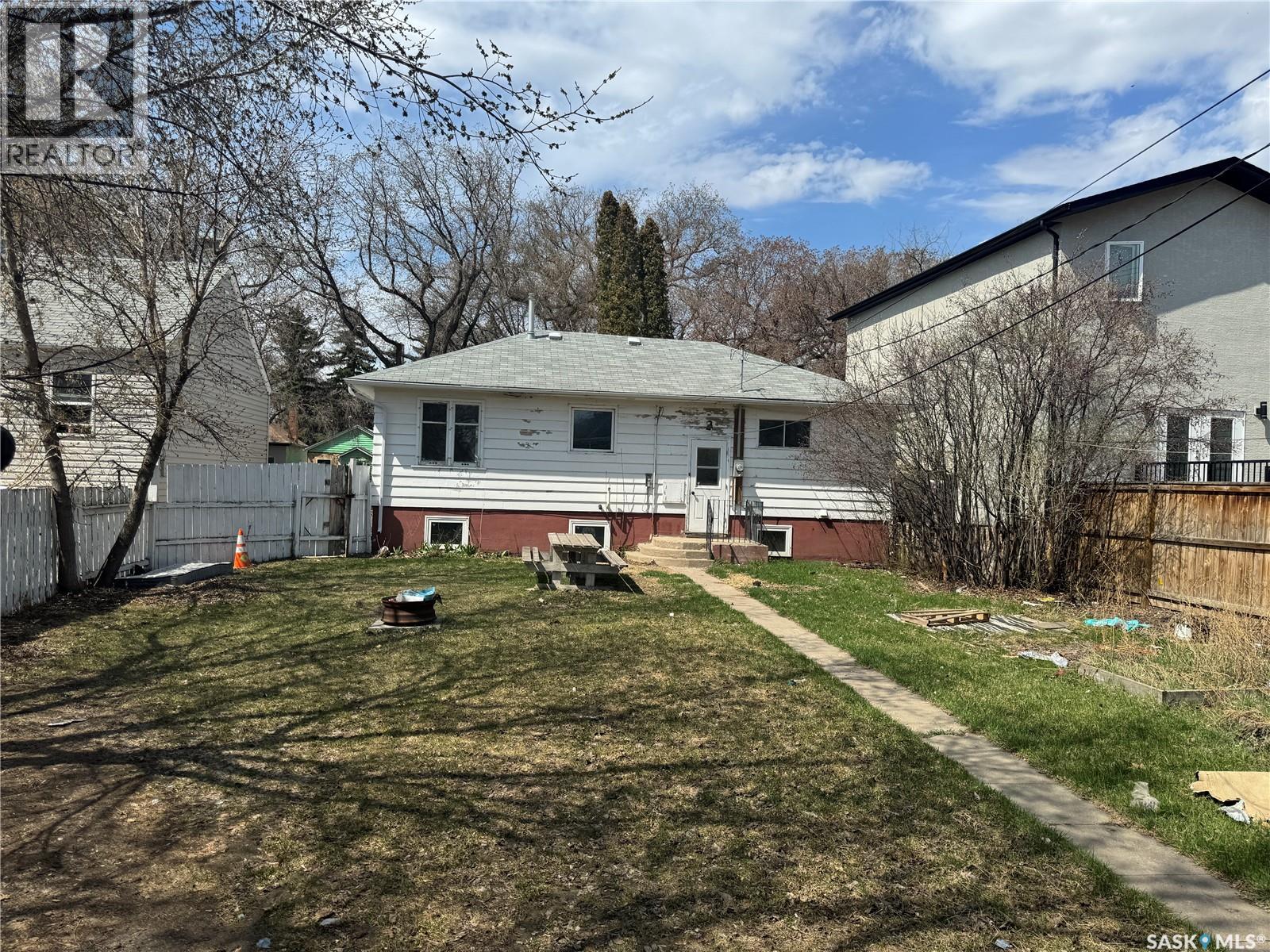 1318 B AVENUE N - 34