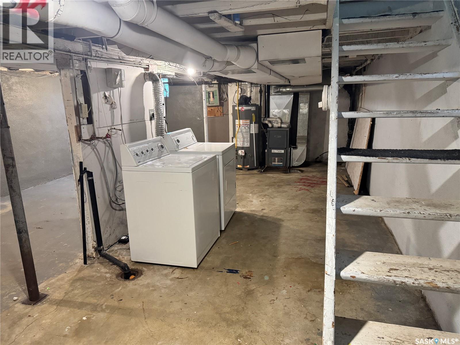 318 H AVENUE S - 20