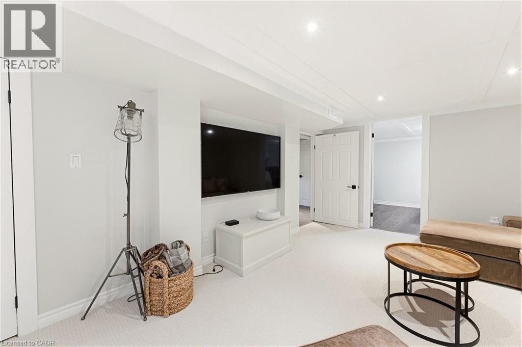 304 PARKSIDE Drive - 23
