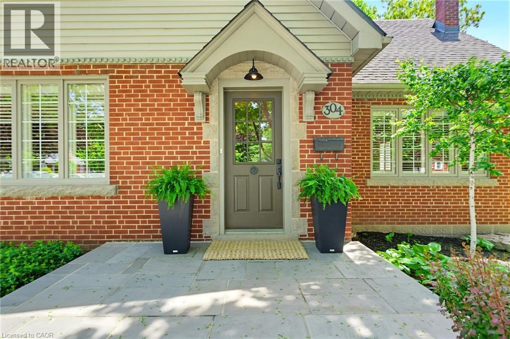 304 PARKSIDE Drive - 3