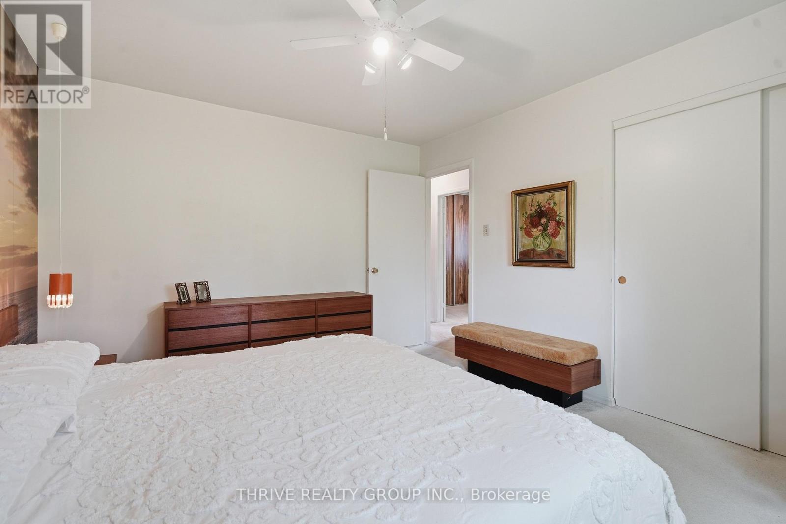 33 BENSON CRESCENT - 26