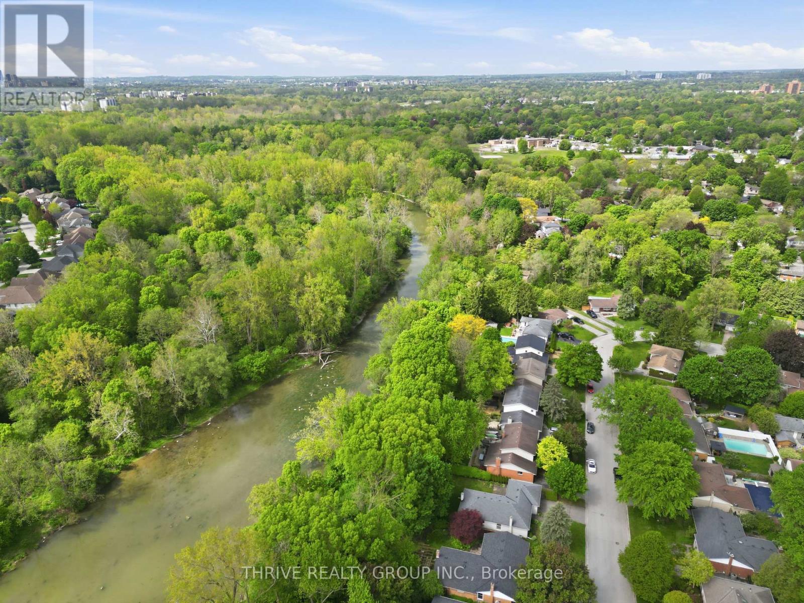 33 BENSON CRESCENT - 7