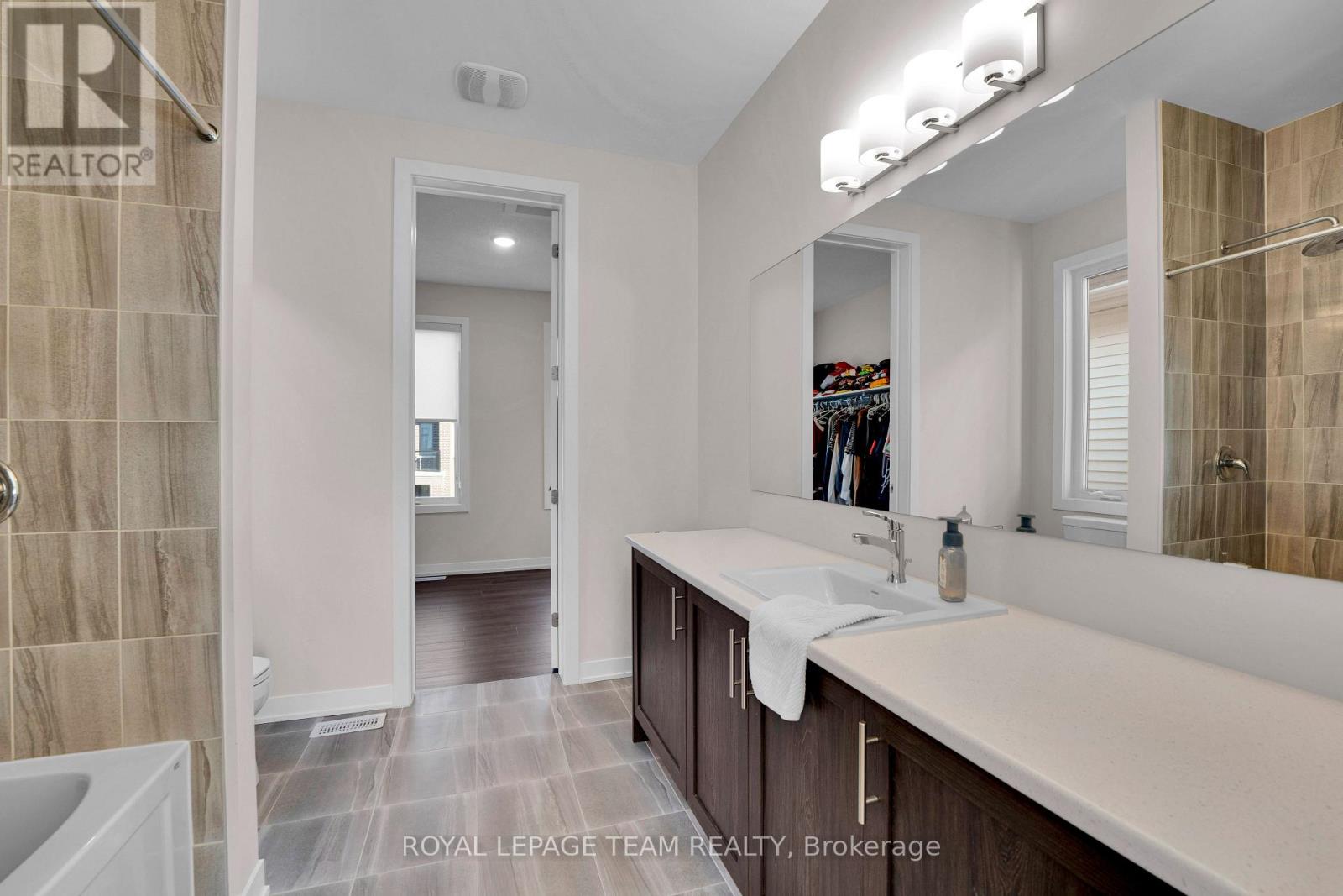364 PENINSULA ROAD - 23