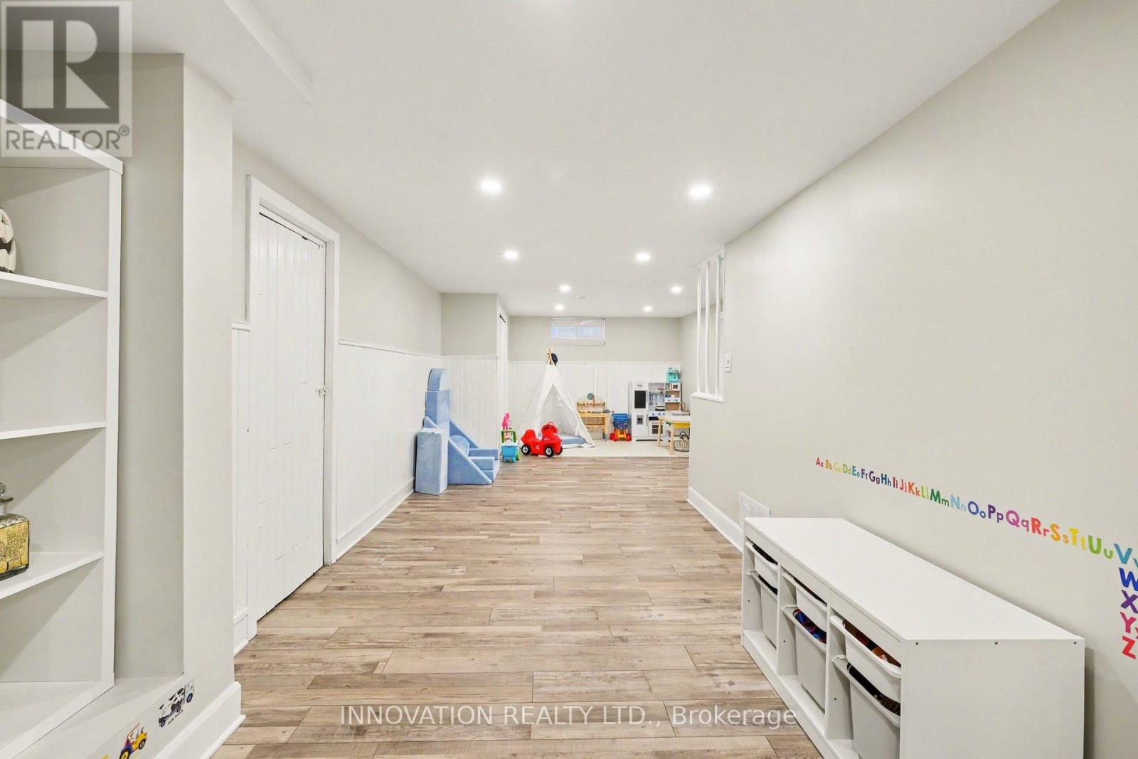 6563 PRINCE OF WALES DRIVE - 25