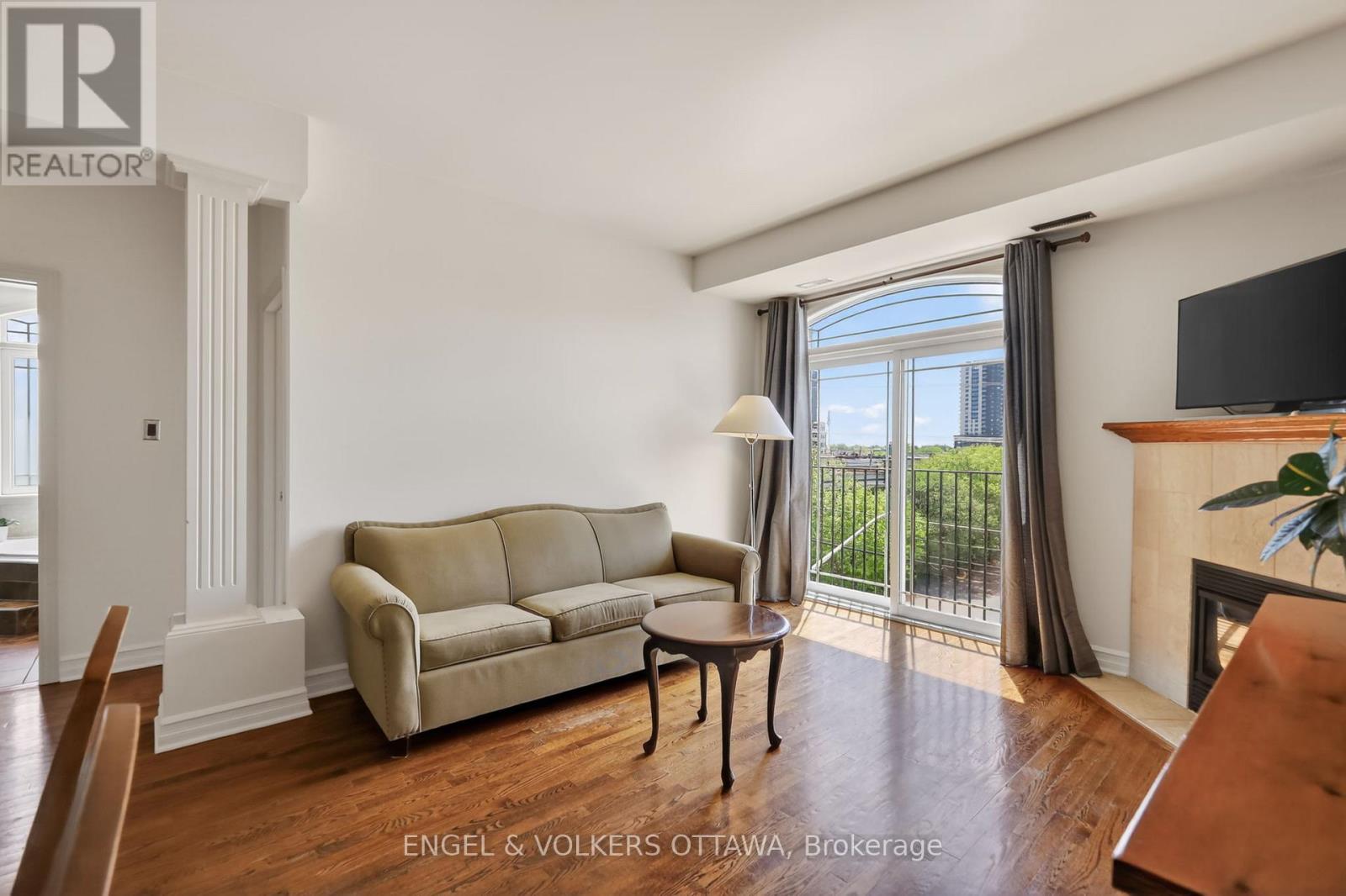 #401 711 CHURCHILL AVENUE - 15