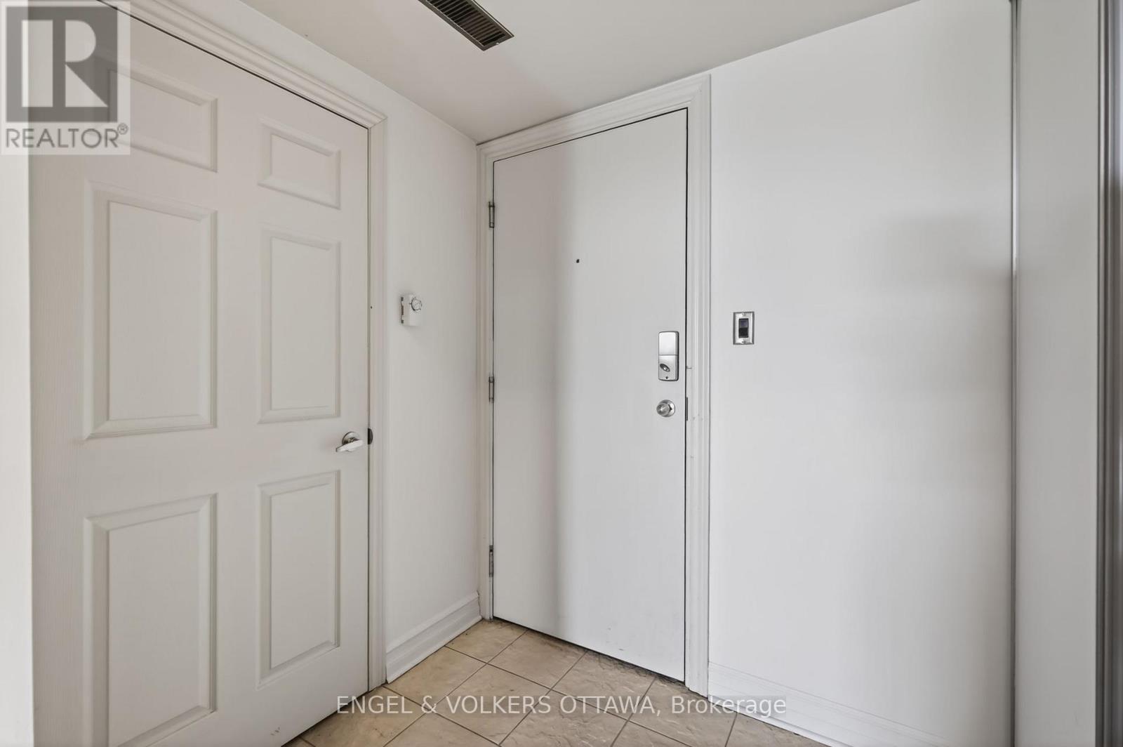 #401 711 CHURCHILL AVENUE - 4