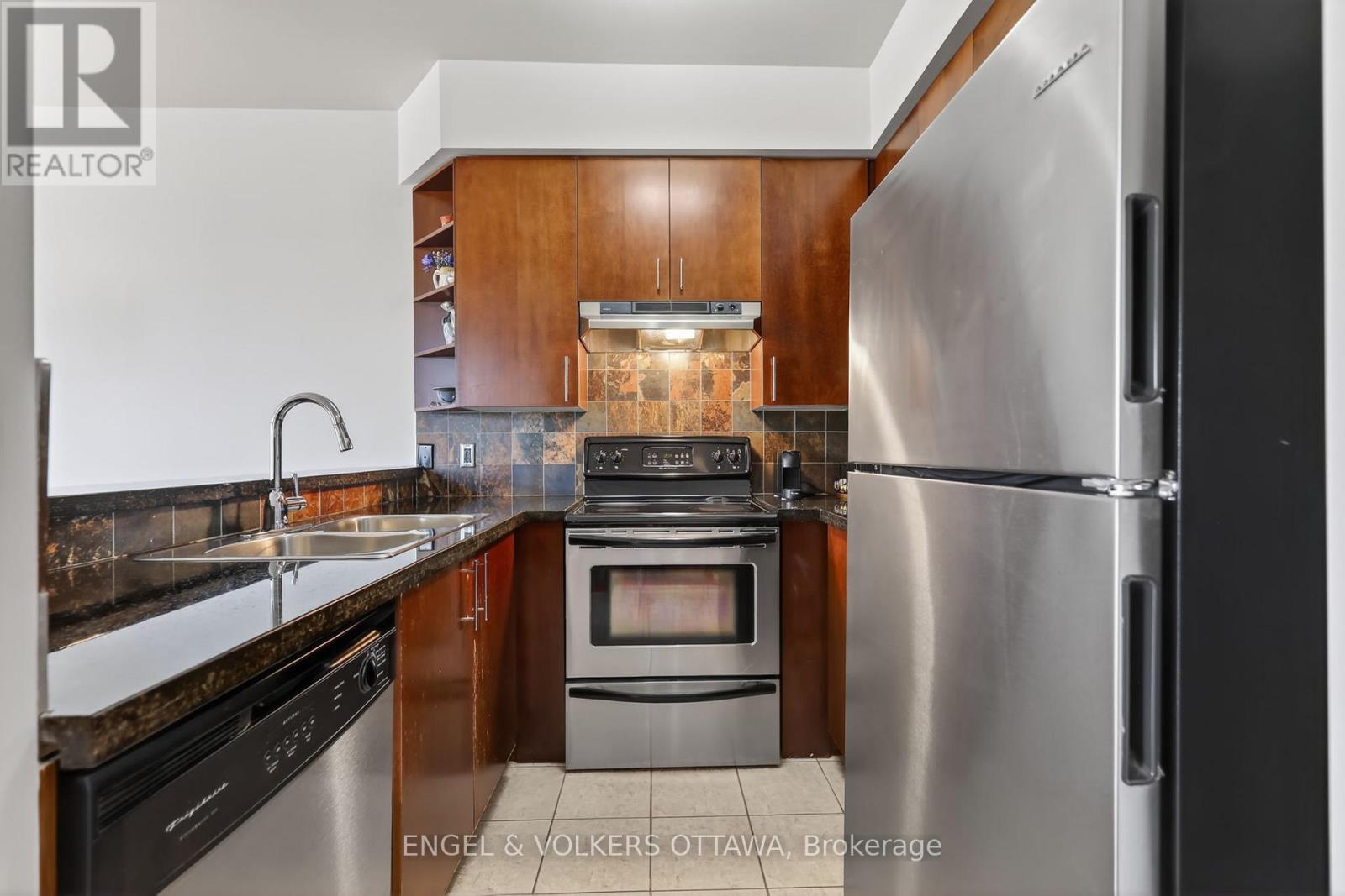 #401 711 CHURCHILL AVENUE - 6