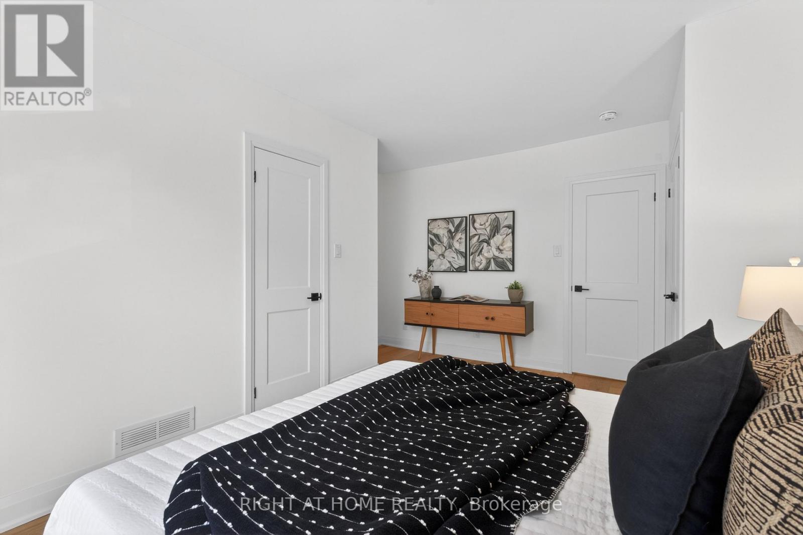 27 BELLHAVEN ROAD - 20