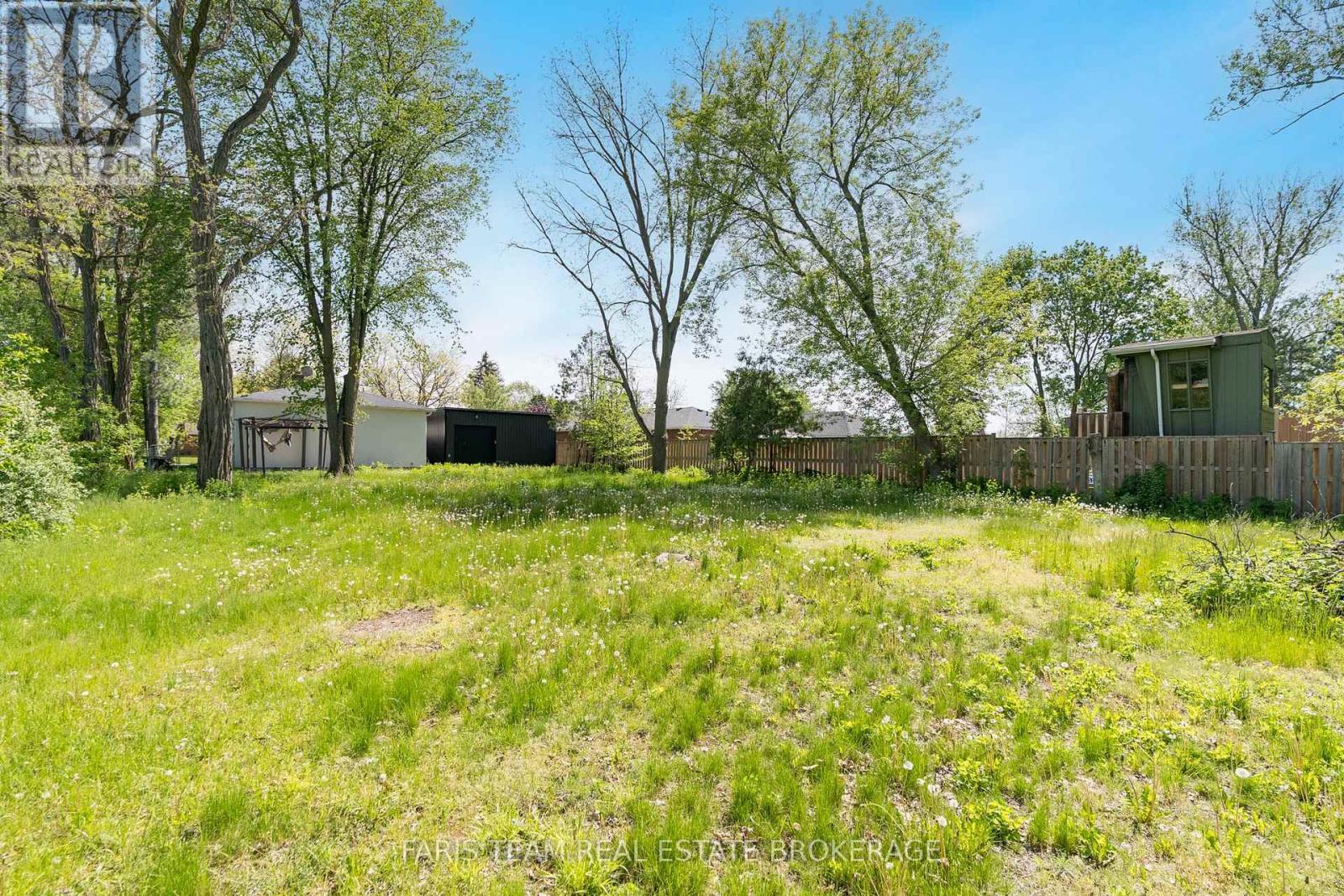 136 ORIOLE DRIVE - 36