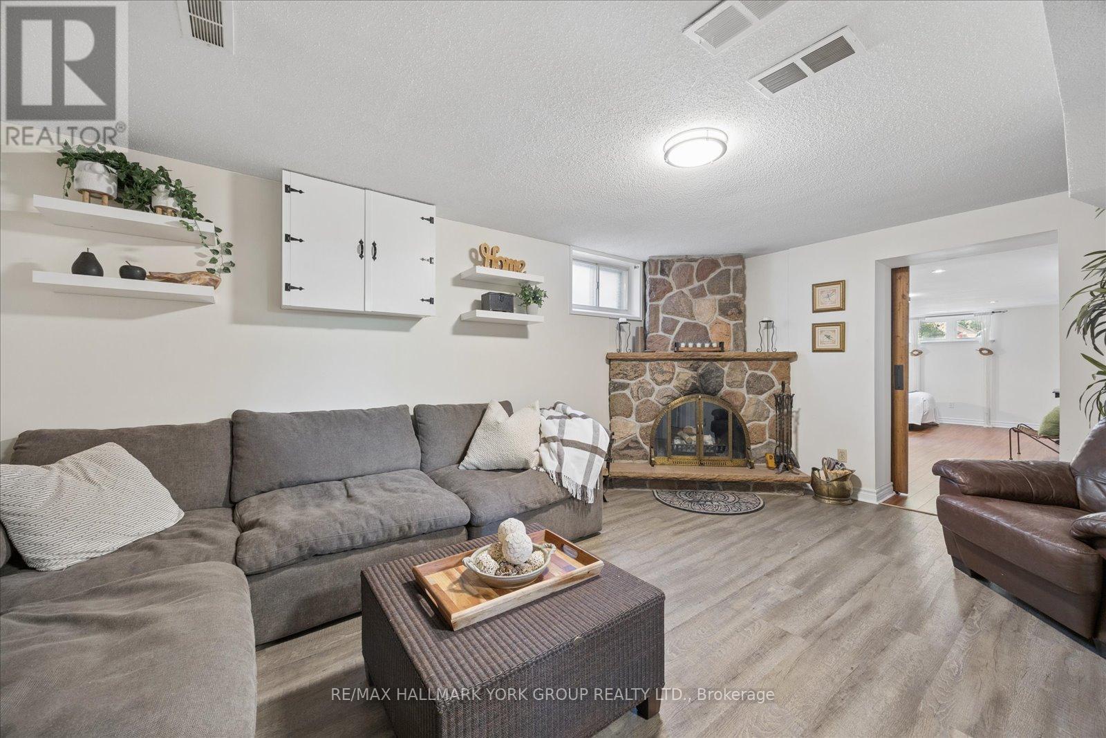 45 FOREHT CRESCENT - 22