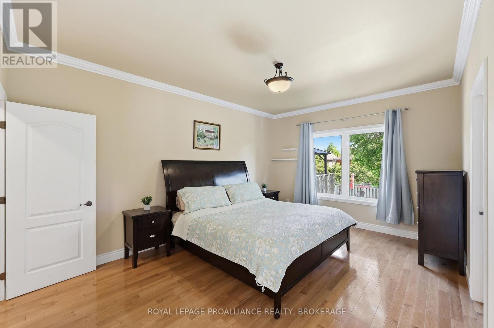 730 AMARYLLIS STREET - 16