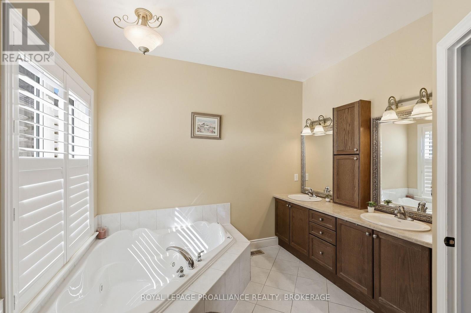 730 AMARYLLIS STREET - 18