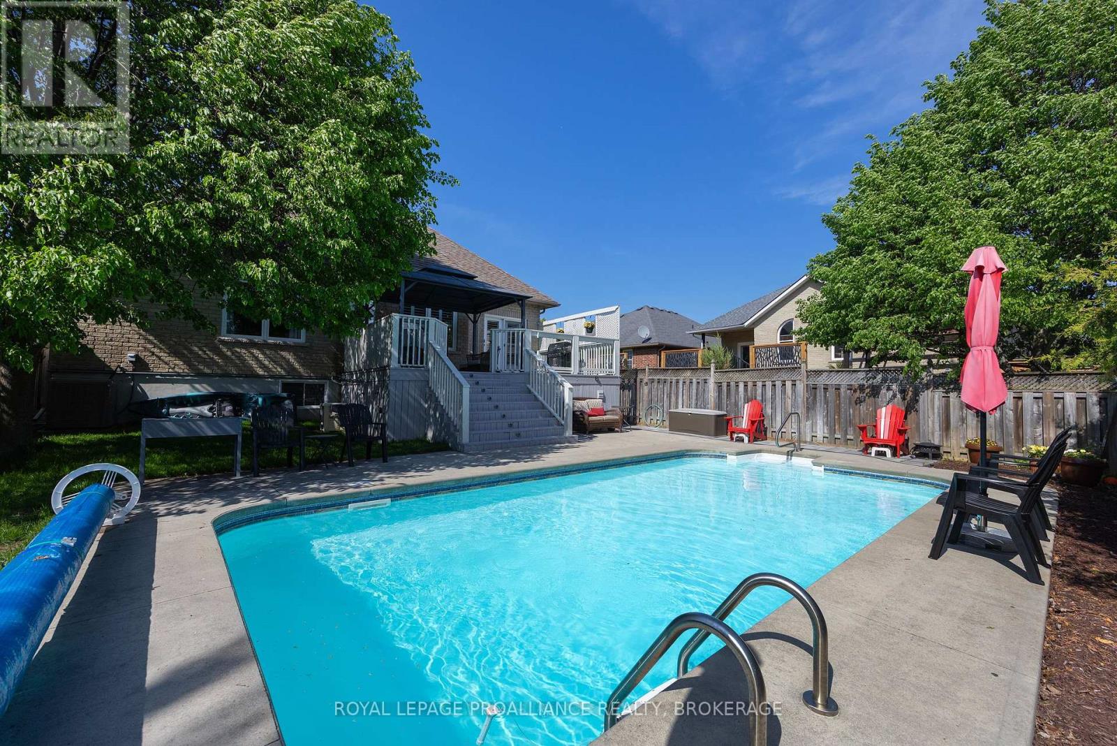 730 AMARYLLIS STREET - Image 2