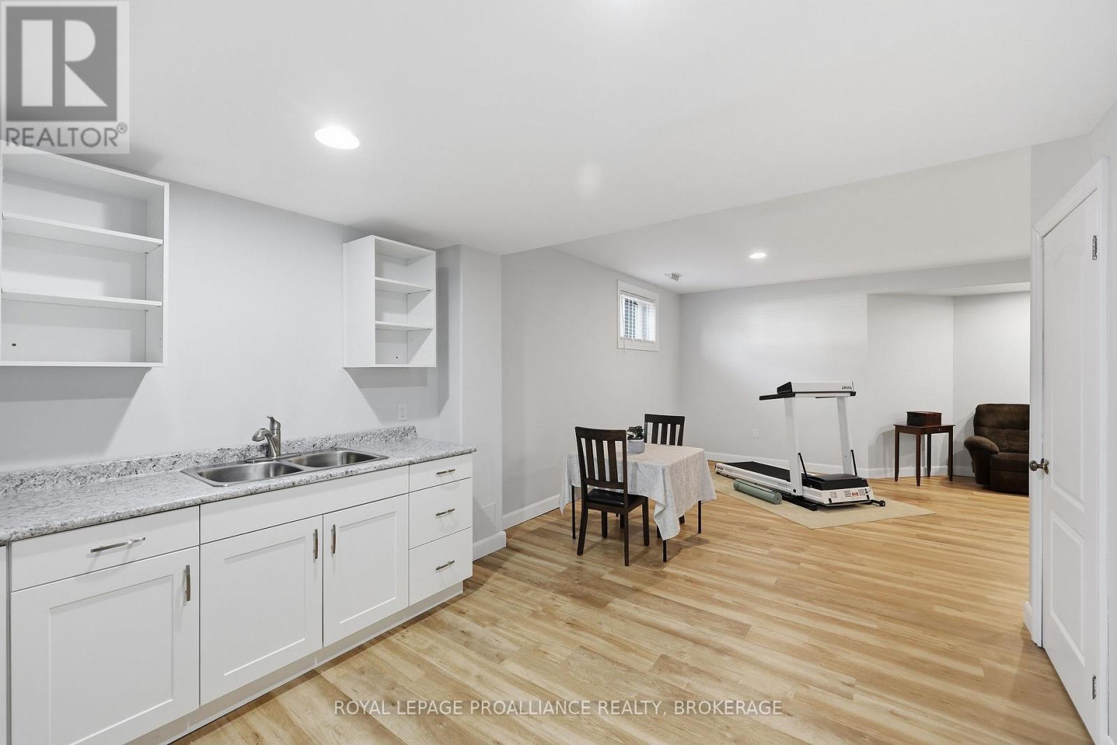 730 AMARYLLIS STREET - 27