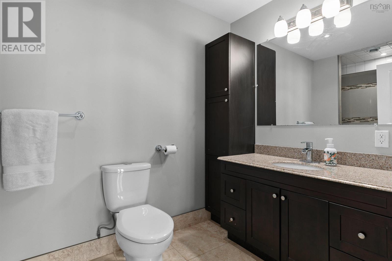 216 Hebb Point Road - 38
