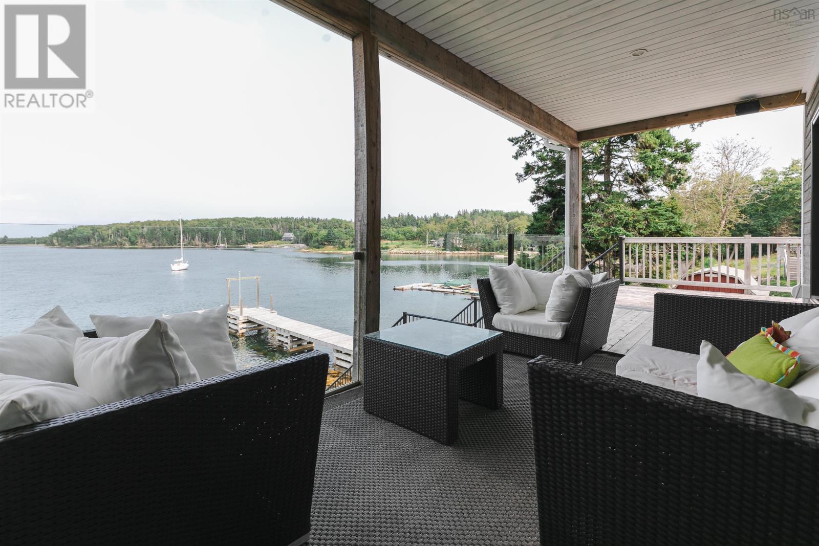 216 Hebb Point Road - 15