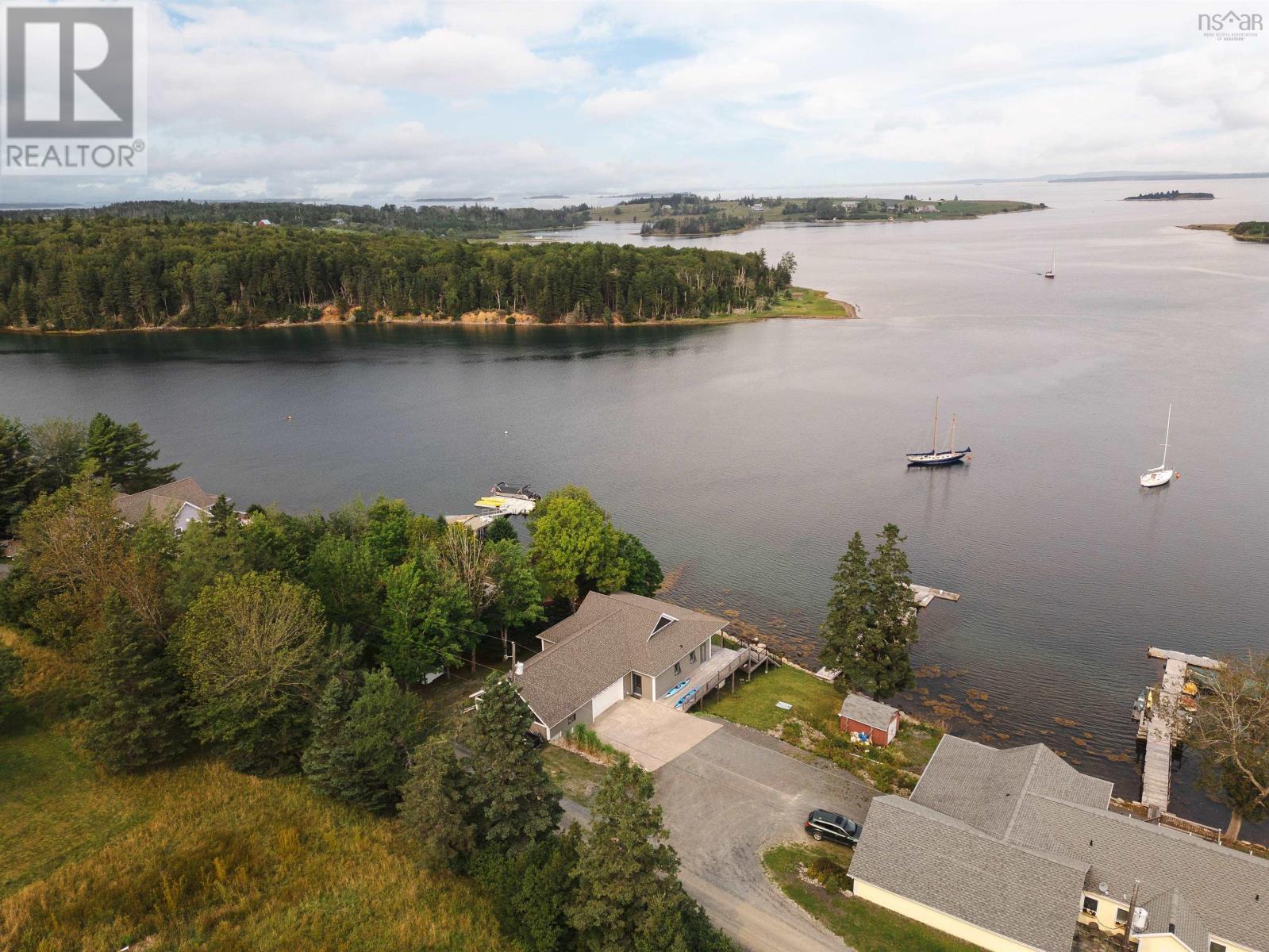 216 Hebb Point Road - 47