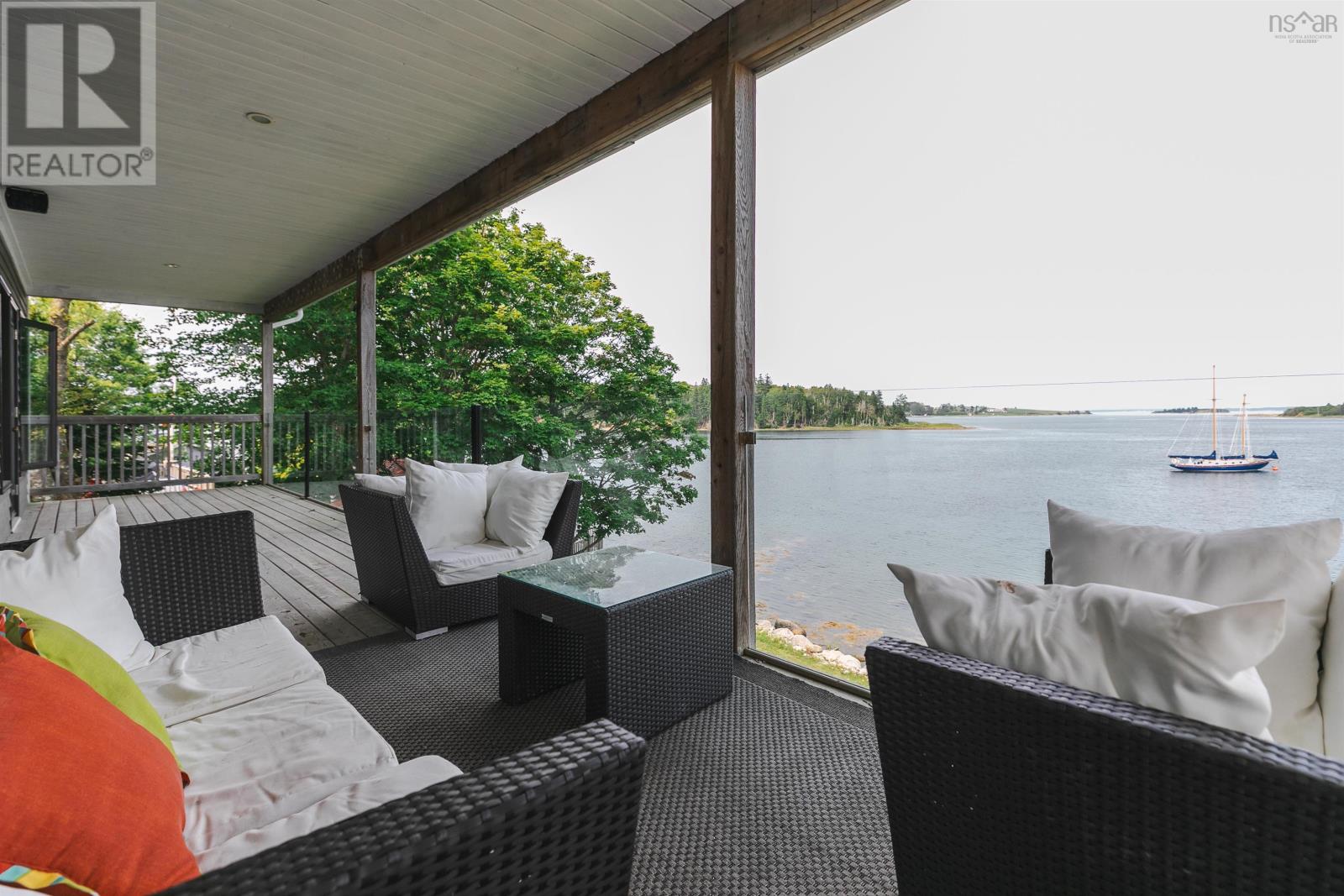 216 Hebb Point Road - 13