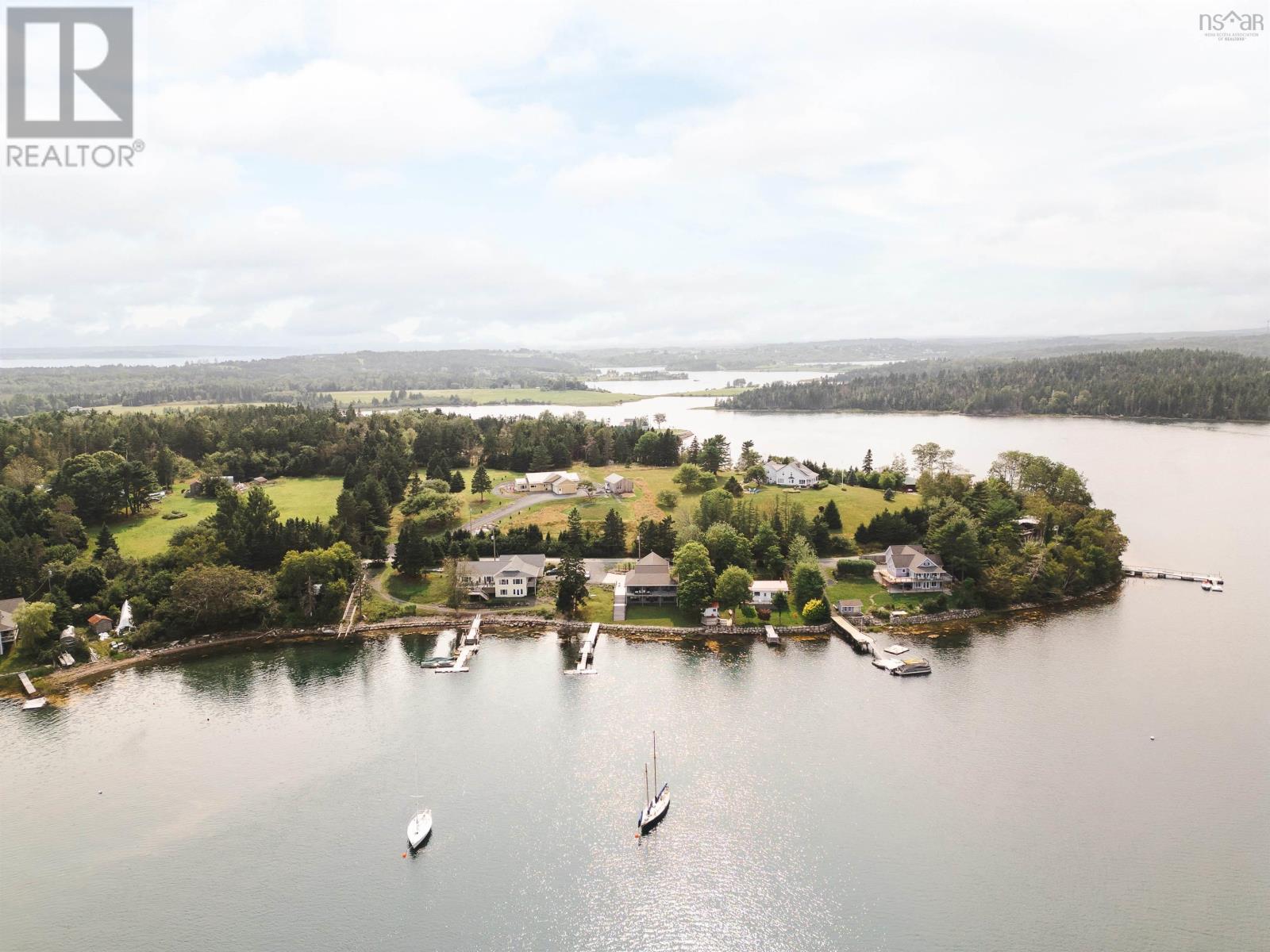 216 Hebb Point Road - 3