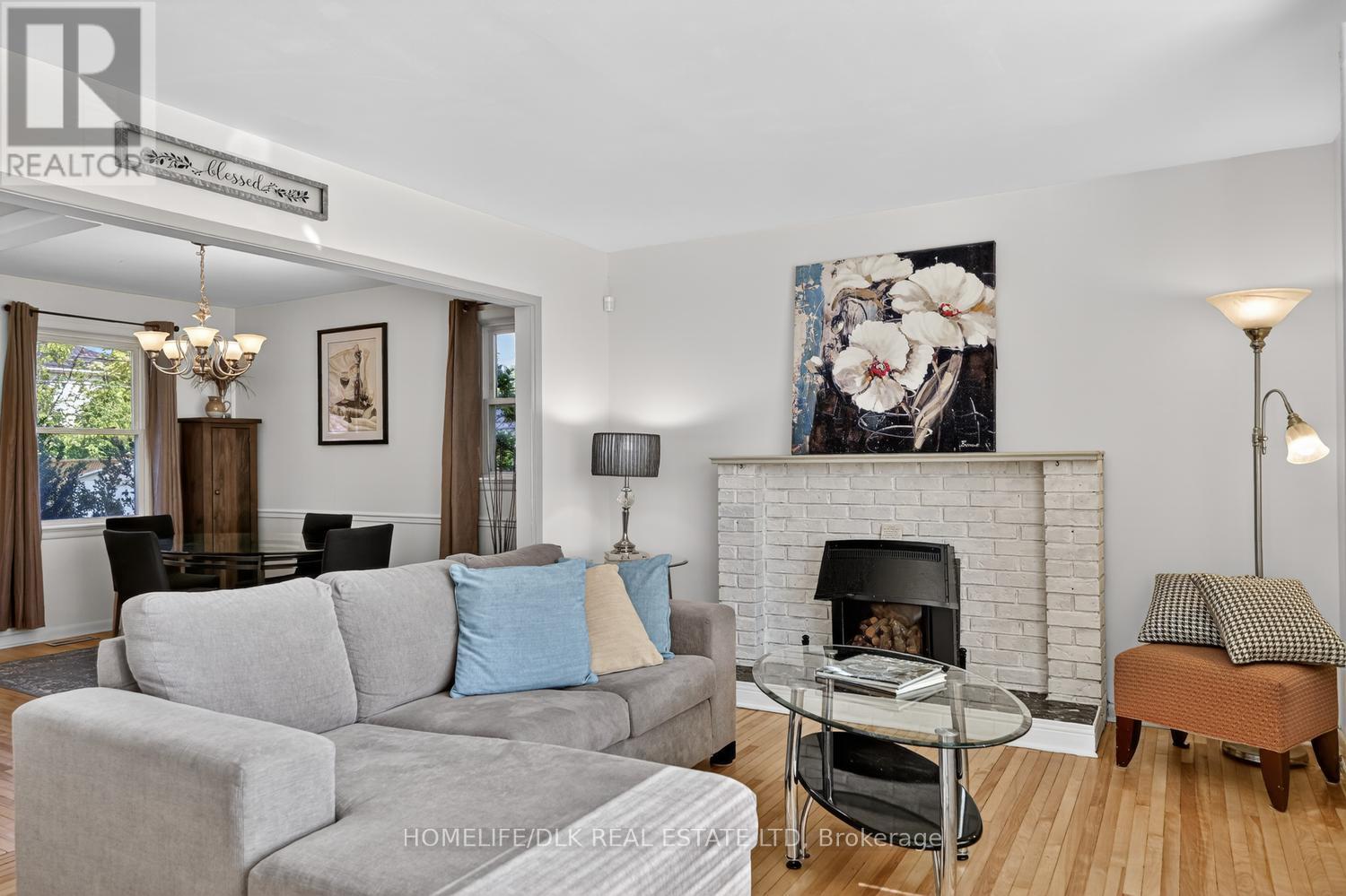 61 SALISBURY AVENUE - 6