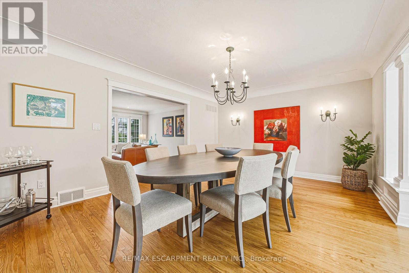 7 COLONIAL CRESCENT - 22